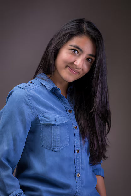 files/retrato-joven-mexicana_79390-501.avif